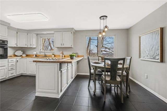 1253 Earlford Drive, Whitehall, PA 15227