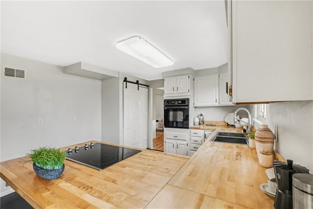 1253 Earlford Drive, Whitehall, PA 15227