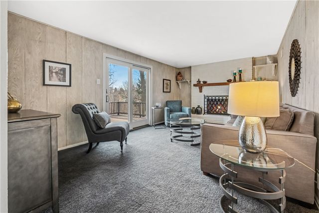 1253 Earlford Drive, Whitehall, PA 15227