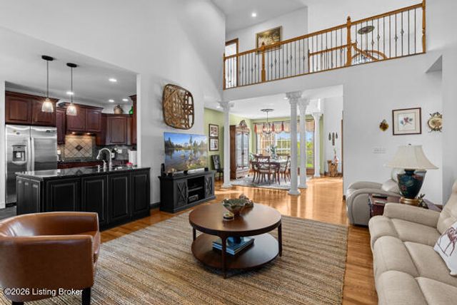 215 Grape Vineyard Way, Fisherville, KY 40023