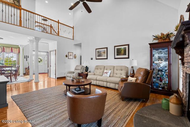 215 Grape Vineyard Way, Fisherville, KY 40023