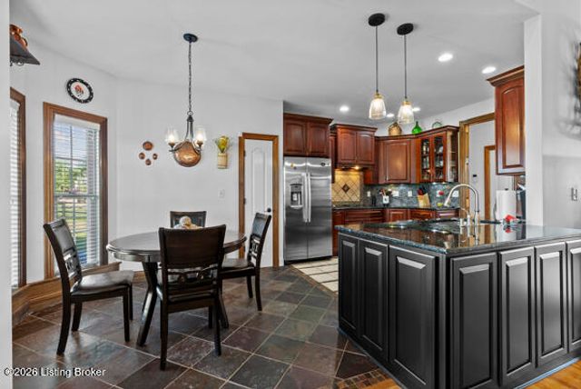 215 Grape Vineyard Way, Fisherville, KY 40023