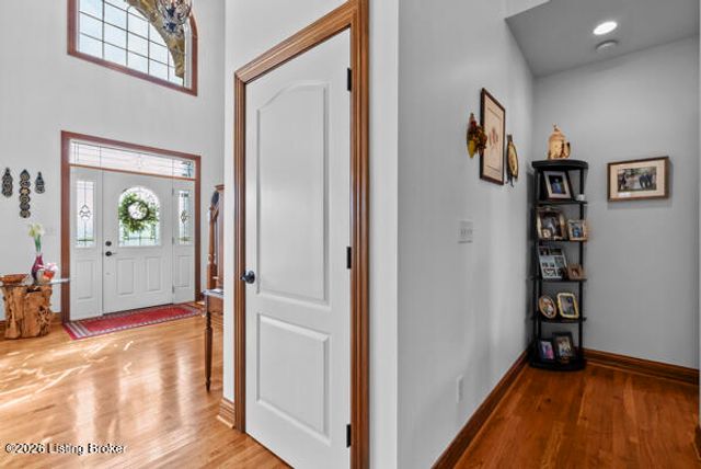 215 Grape Vineyard Way, Fisherville, KY 40023