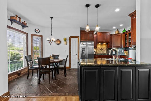 215 Grape Vineyard Way, Fisherville, KY 40023