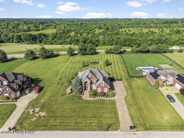 215 Grape Vineyard Way, Fisherville, KY 40023