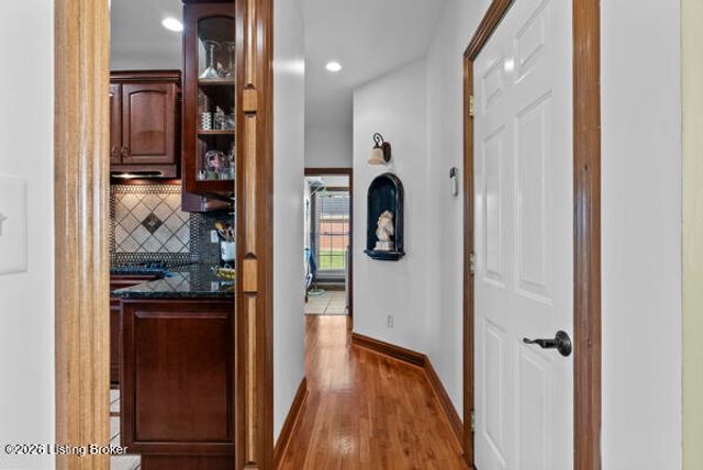 215 Grape Vineyard Way, Fisherville, KY 40023