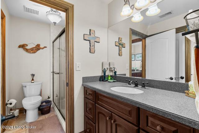 215 Grape Vineyard Way, Fisherville, KY 40023