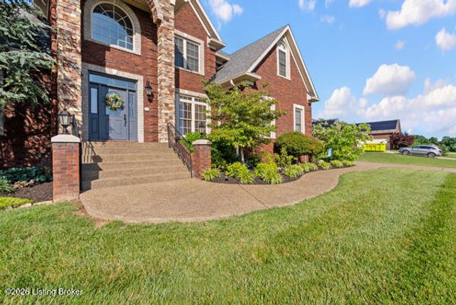 215 Grape Vineyard Way, Fisherville, KY 40023