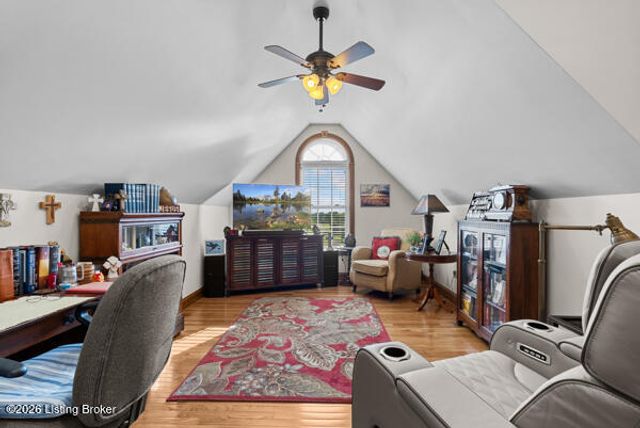 215 Grape Vineyard Way, Fisherville, KY 40023