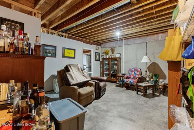 215 Grape Vineyard Way, Fisherville, KY 40023