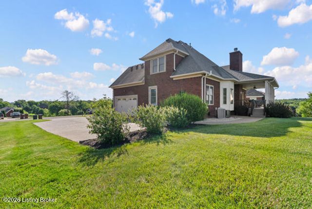 215 Grape Vineyard Way, Fisherville, KY 40023