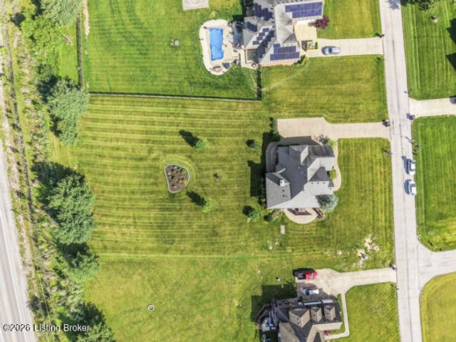215 Grape Vineyard Way, Fisherville, KY 40023