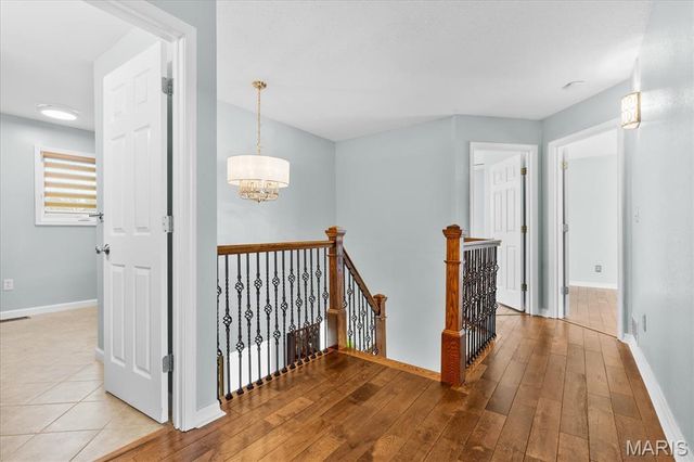 18 Woodland Hills Court, Alton, IL 62002