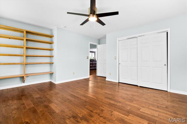 18 Woodland Hills Court, Alton, IL 62002