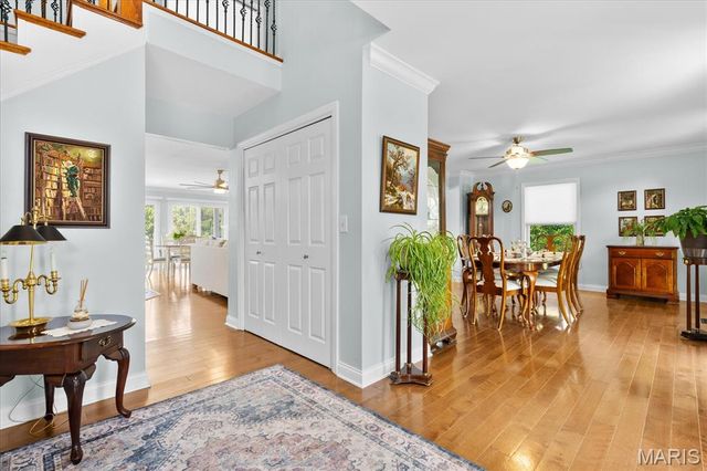 18 Woodland Hills Court, Alton, IL 62002