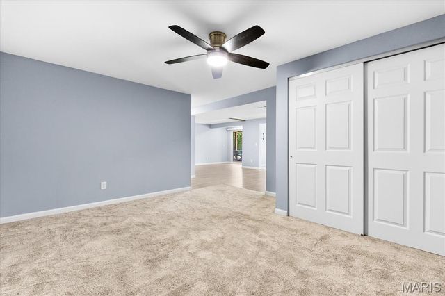 18 Woodland Hills Court, Alton, IL 62002