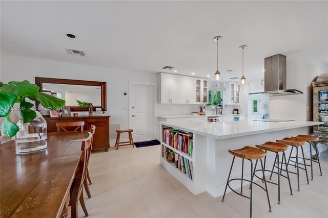 5715 SW 56th Ter 0, Miami, FL 33143