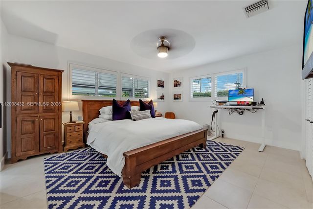 5715 SW 56th Ter 0, Miami, FL 33143