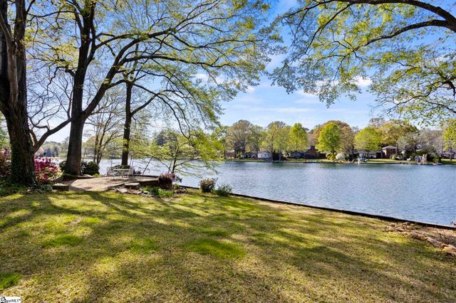 126 Shannon Lake Circle, Greenville, SC 29615