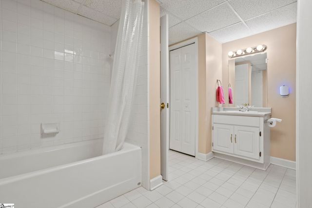 126 Shannon Lake Circle, Greenville, SC 29615