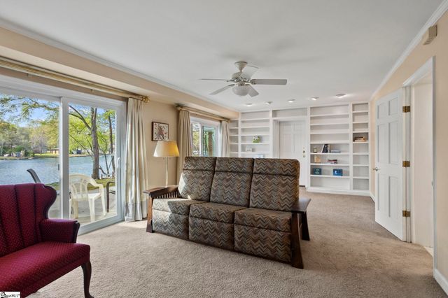 126 Shannon Lake Circle, Greenville, SC 29615