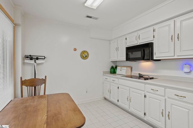 126 Shannon Lake Circle, Greenville, SC 29615