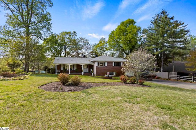126 Shannon Lake Circle, Greenville, SC 29615