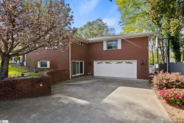 126 Shannon Lake Circle, Greenville, SC 29615