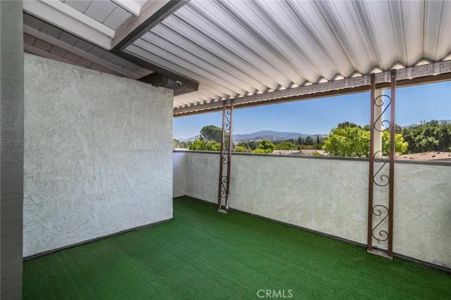 19716 Avenue Of The Oaks, Newhall, CA 91321