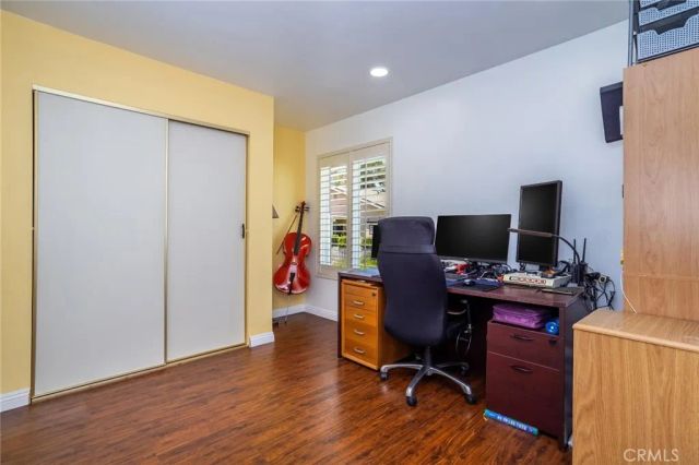 19716 Avenue Of The Oaks, Newhall, CA 91321