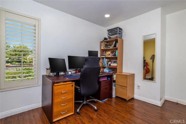 19716 Avenue Of The Oaks, Newhall, CA 91321
