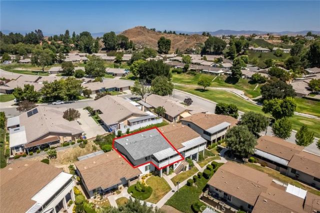 19716 Avenue Of The Oaks, Newhall, CA 91321