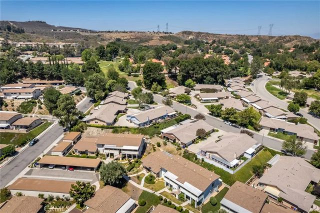 19716 Avenue Of The Oaks, Newhall, CA 91321