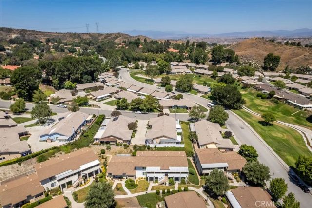 19716 Avenue Of The Oaks, Newhall, CA 91321