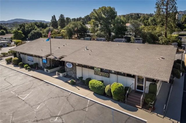 19716 Avenue Of The Oaks, Newhall, CA 91321