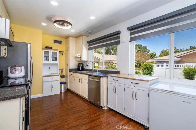19716 Avenue Of The Oaks, Newhall, CA 91321