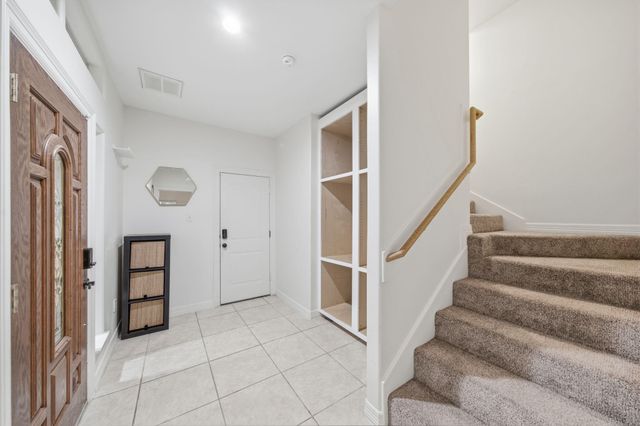 907 Lawrence Street, Houston, TX 77008