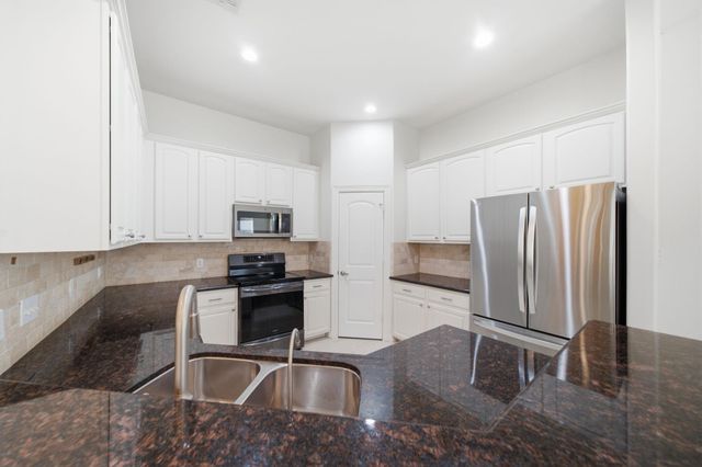 907 Lawrence Street, Houston, TX 77008