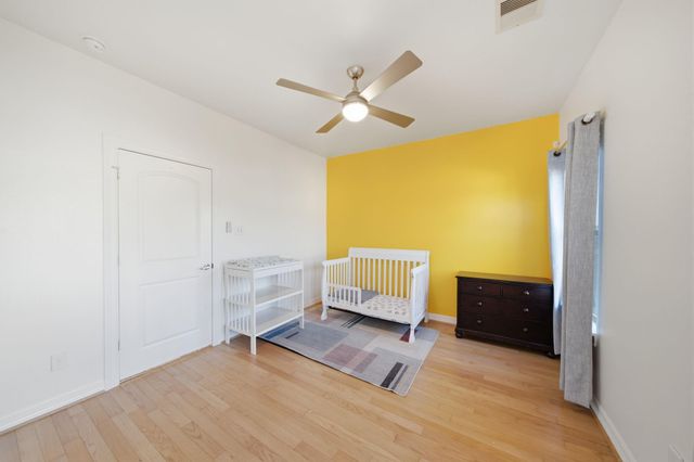 907 Lawrence Street, Houston, TX 77008