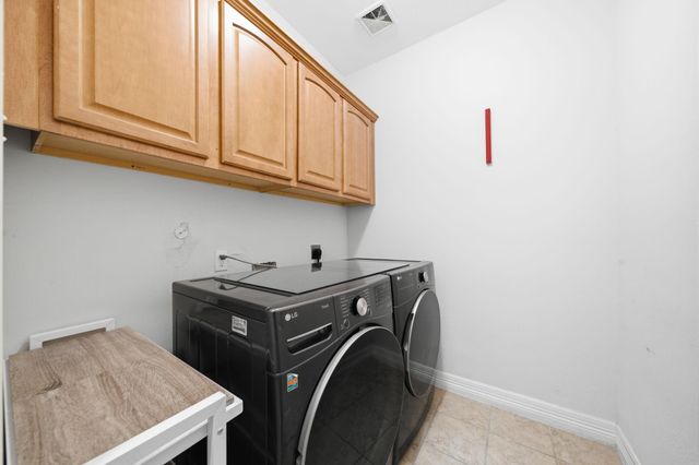 907 Lawrence Street, Houston, TX 77008