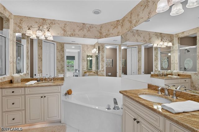 1867 Seville BLVD 411, Naples, FL 34109