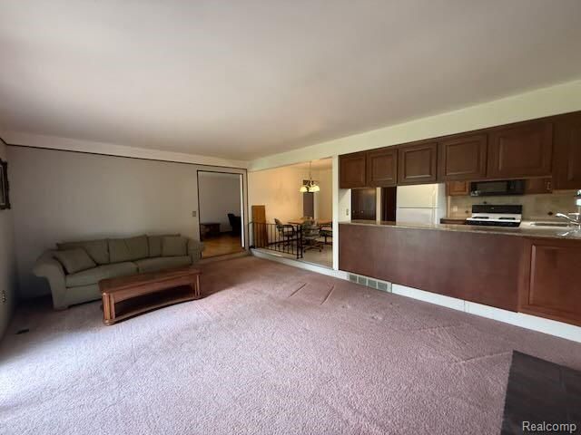 14322 Four Lakes Drive, Sterling Heights, MI 48313
