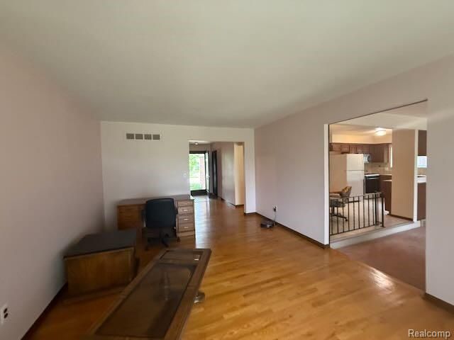 14322 Four Lakes Drive, Sterling Heights, MI 48313
