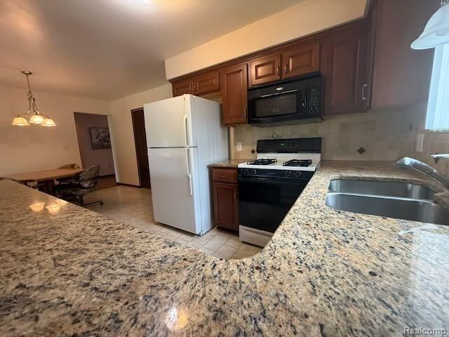 14322 Four Lakes Drive, Sterling Heights, MI 48313