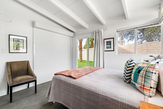 1655 Tamarisk Road, Palm Springs, CA 92262