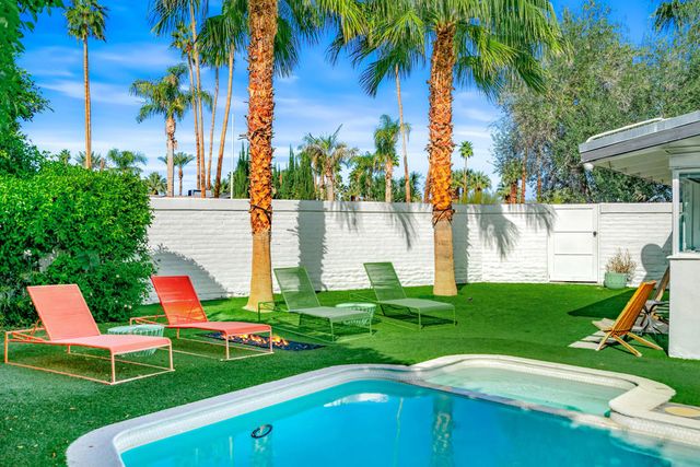 1655 Tamarisk Road, Palm Springs, CA 92262