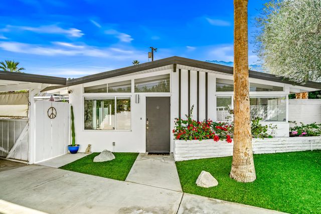 1655 Tamarisk Road, Palm Springs, CA 92262