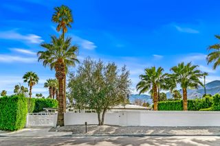 1655 Tamarisk Road, Palm Springs, CA 92262