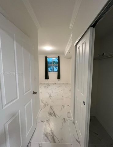 9172 Collins Ave 214, Surfside, FL 33154