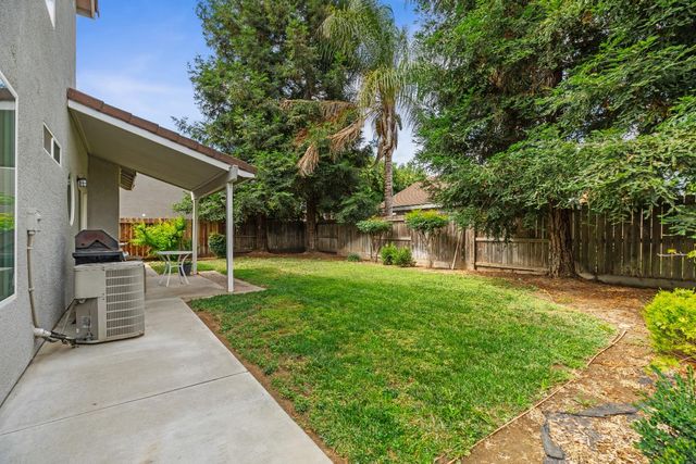 5413 Flintridge Ct, Riverbank, CA 95367